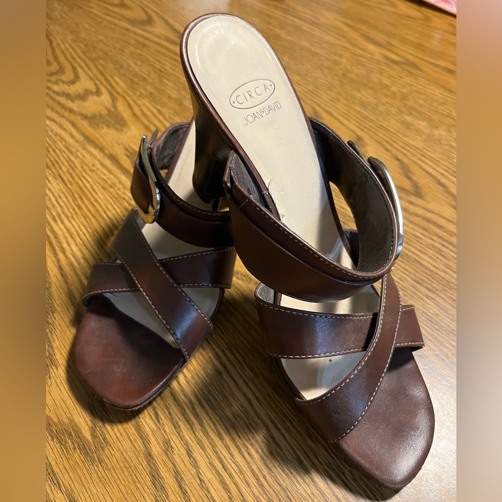 Joan & David Size 8.5 Brown Leather Women's Sandals